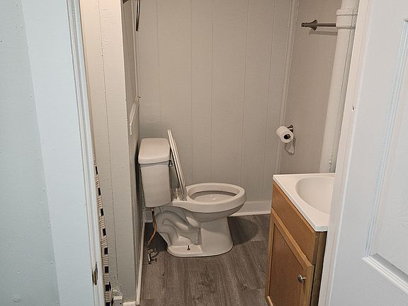 3rd image of 41 Merchants Ave #2