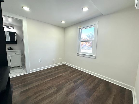 4th image of 11 Westminster Pike APT 1B