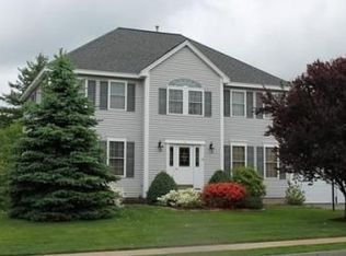 10 Coventry Ln, Woburn, MA 01801
