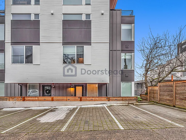 3070 SW Avalon Way #F — Photo 35