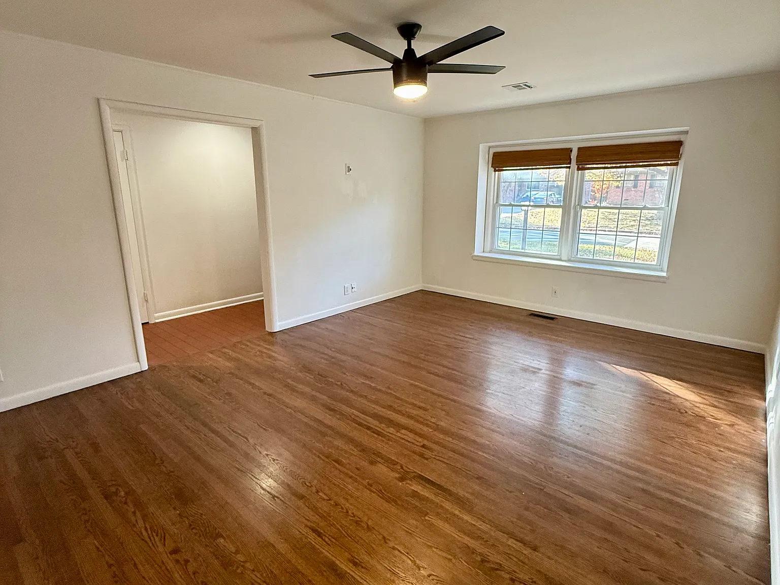 3 bed, 1606 sqft, $1,900 — Photo 4