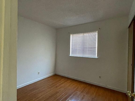 5th image of 7443 50th Ave