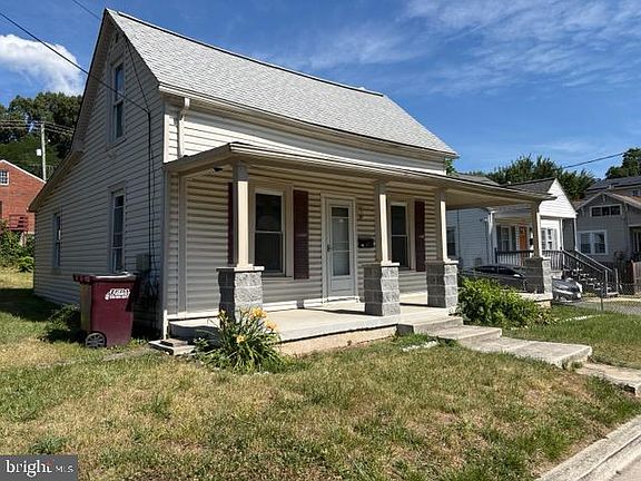 2nd image of 725 Mentor Ave