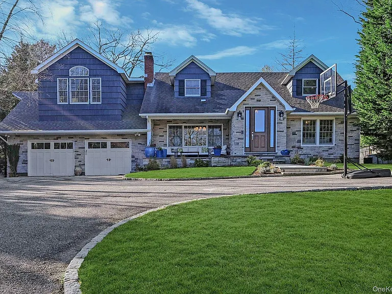 5270 Nassau Point Rd — Photo 1