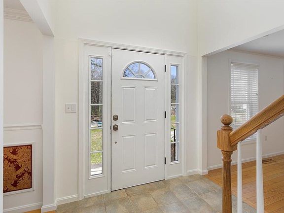 5th image of 62 Magnolia Drive