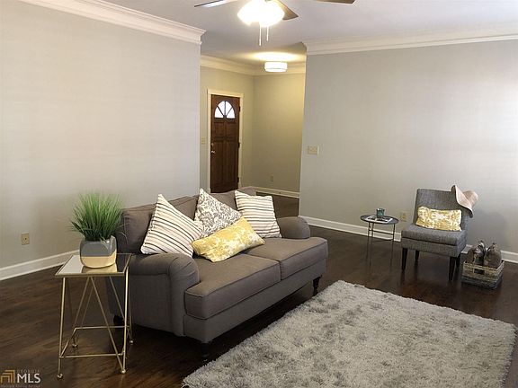 3rd image of 1850 Stockton Walk Ln