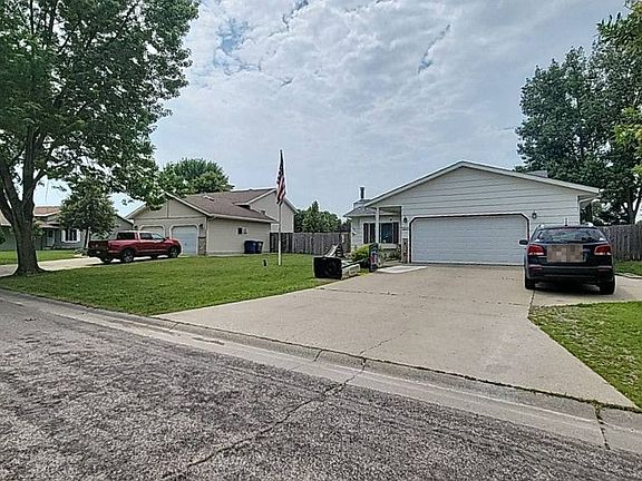 4th image of 2645 29th Ave S
