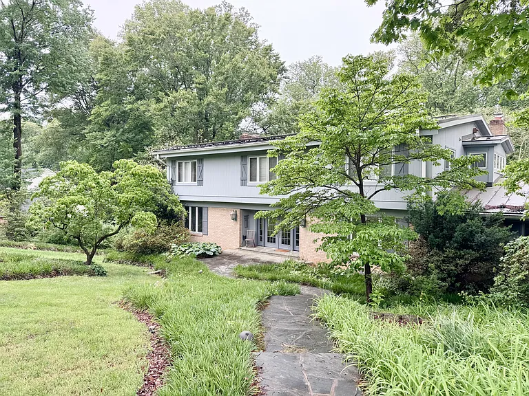1430 Carrington Ln — Photo 50