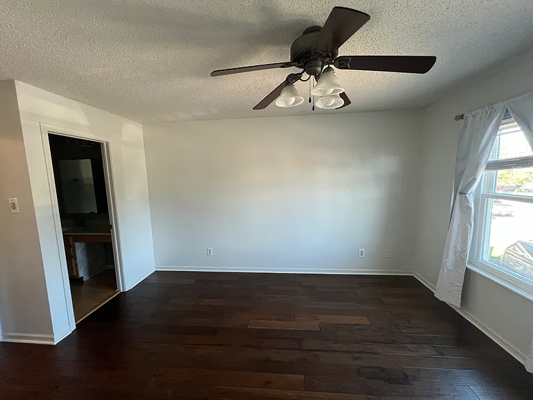 5950 Redcliff North Ln #5950 — Photo 32