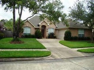 1523 Rustic Oak Ln, Seabrook, TX 77586