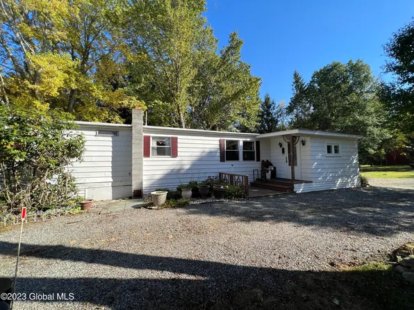 59 Sinclair Road, Northville, NY 12134