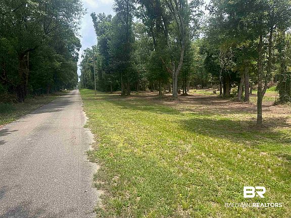 2nd image of 23040 Forland Rd