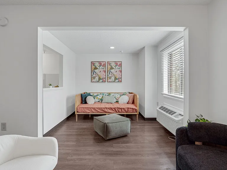 Vivo Living Charlotte University — Photo 15