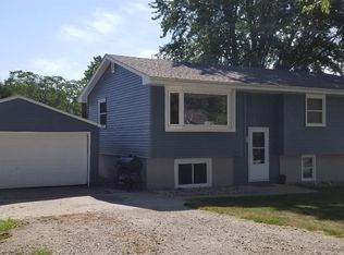 221 N East St, Osceola, IA 50213