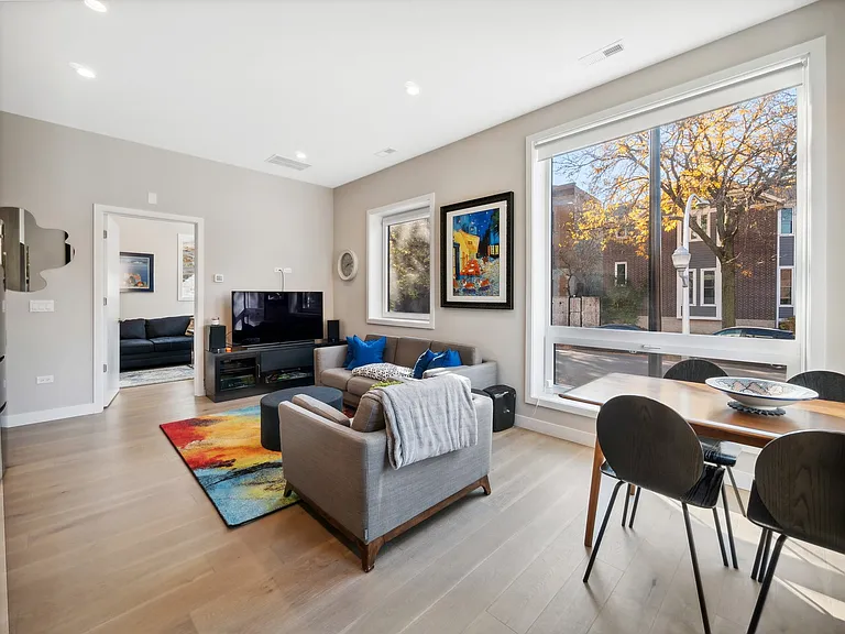 3757 N Sheffield Ave #101 — Photo 3