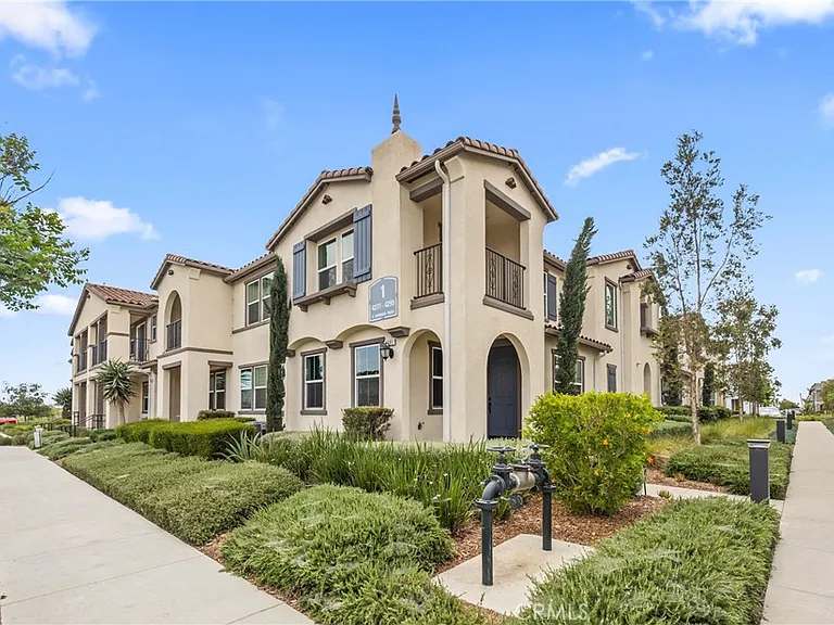 4281 S Hermosa Paseo — Photo 1