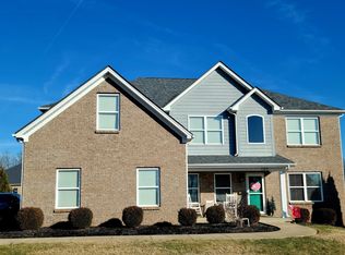 150 Cross Creek Dr, Paris, KY 40361