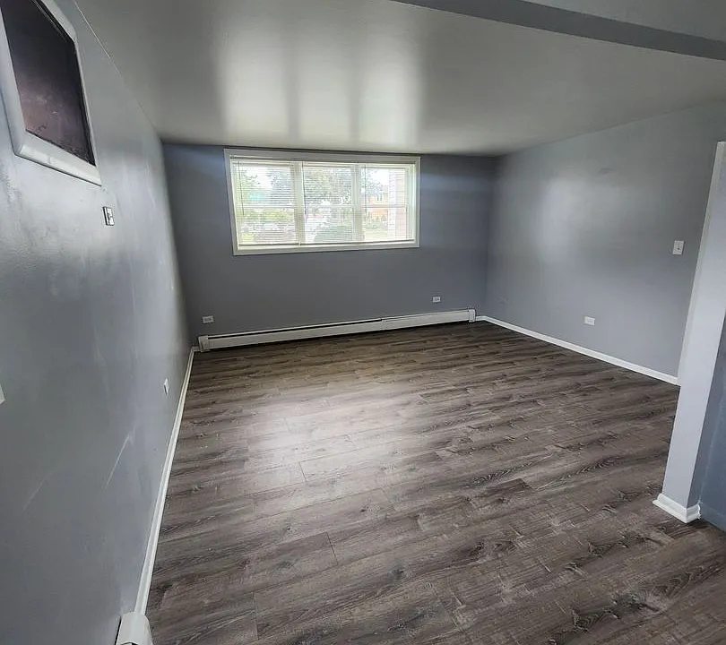 8911-8927 Gerritsen Ave