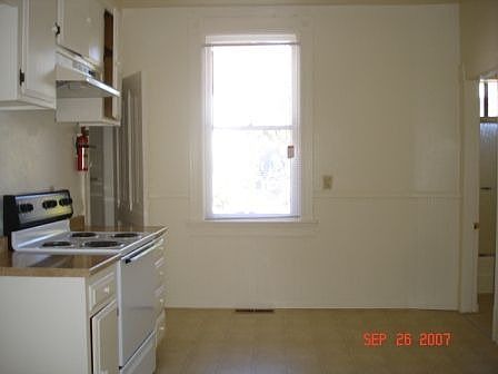 5th image of 814 Sacramento St