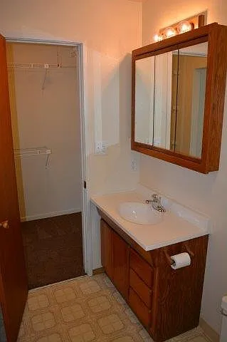 1718 Linton Ave — Photo 19