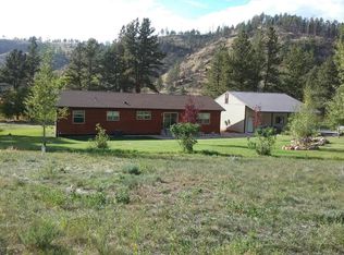 180 Plum Creek Rd, Newcastle, WY 82701