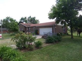 722 Rosebriar St, Mount Vernon, MO 65712