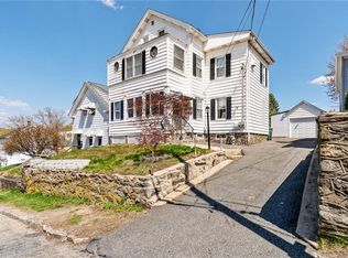 76 Thomas St, Woonsocket, RI 02895