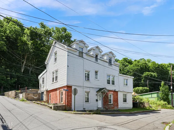 123 Francis St, North Adams, MA 01247