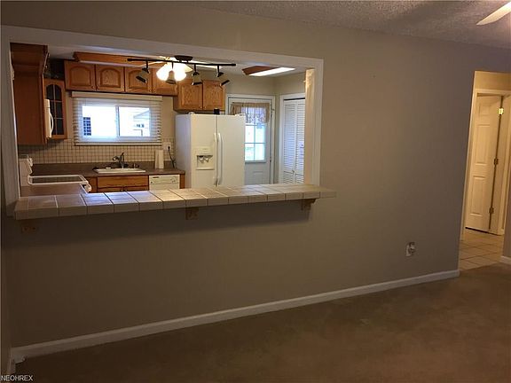 5th image of 4275 Woodmere Dr