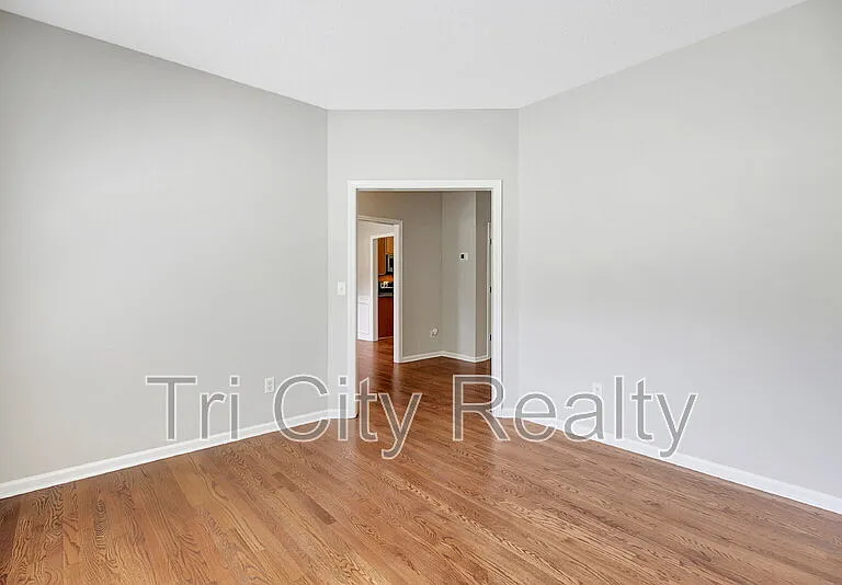 75 Rock Mill Ct — Photo 3