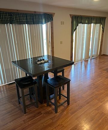 2nd image of 466 Overlook Ct