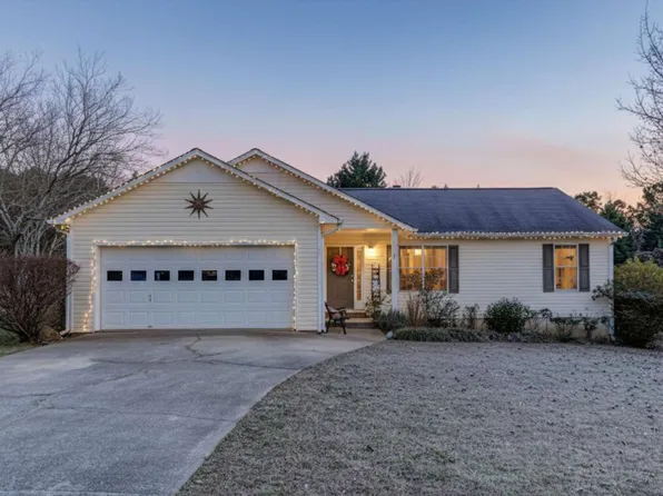 156 Alicia Dr, Winder, GA 30680