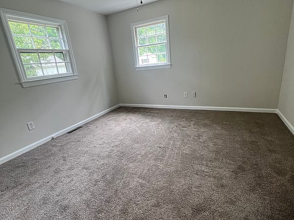 4th image of 9289 Davies Ln