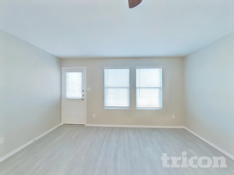 6639 Arid Way — Photo 2