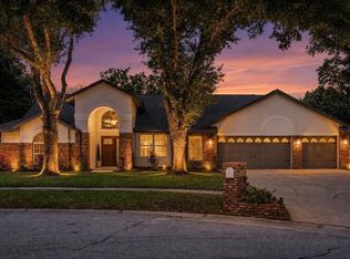 18107 Woodcreek Pl, Lutz, FL 33548