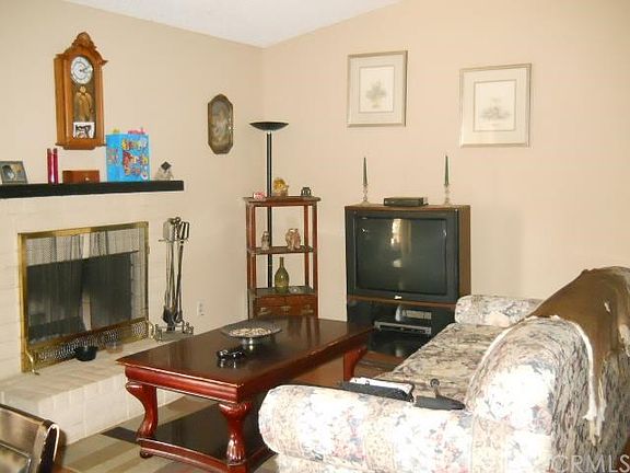 3rd image of 25259 Oconto Ct