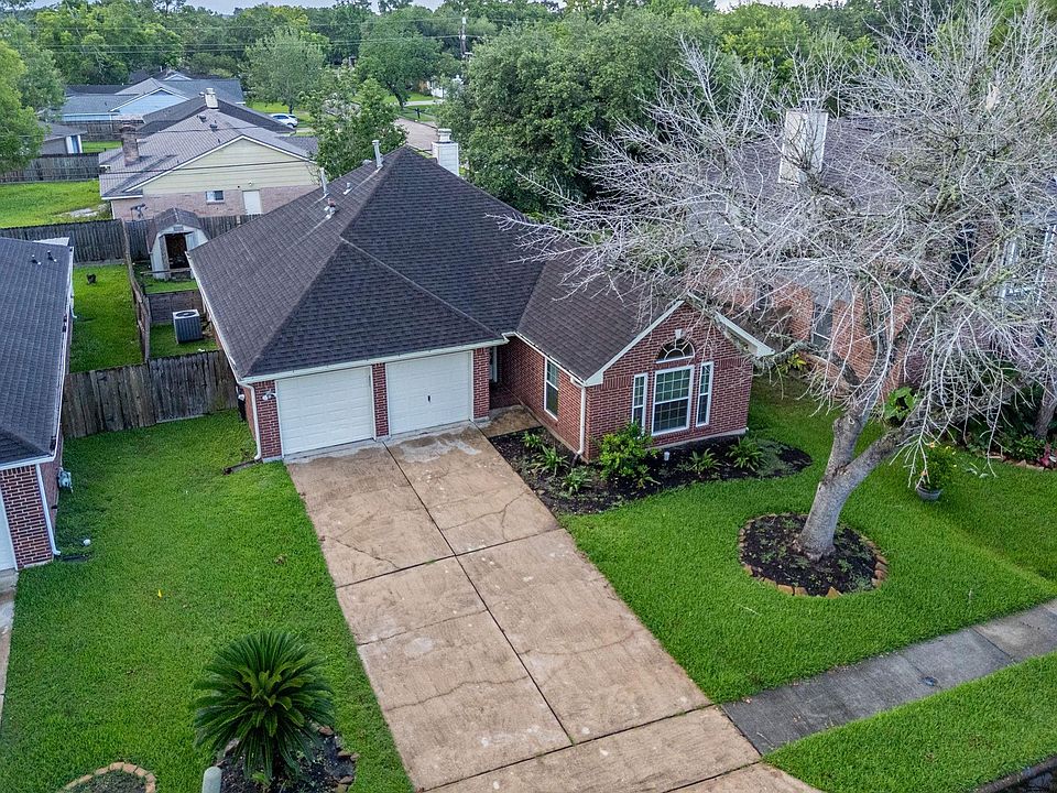 1st image of 3503 Riverside Dr