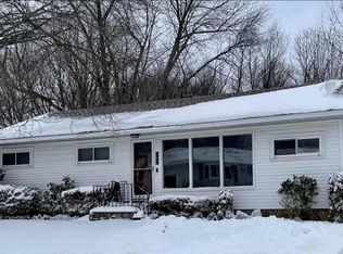 125 Jobin Dr, Manchester, NH 03103