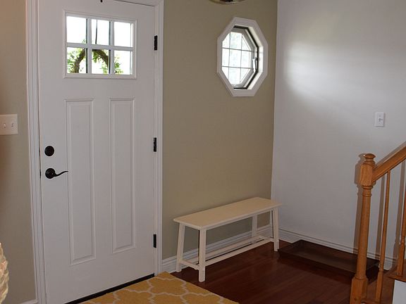 3rd image of 15 Plum Ct