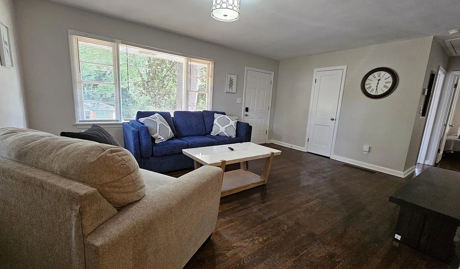 3 bed, 1692 sqft, $2,488 — Photo 3