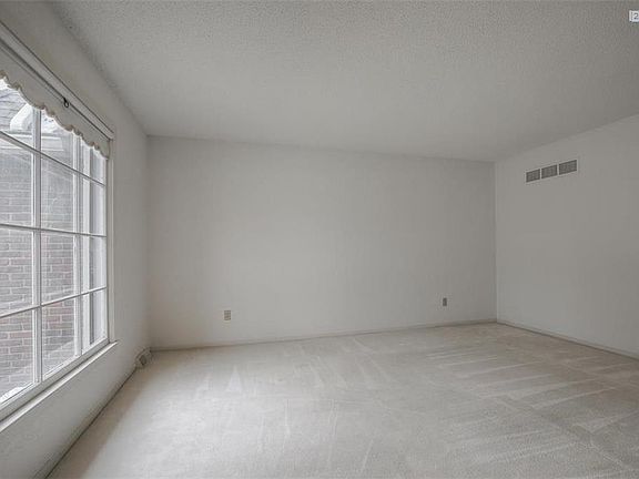 Formal living room or office