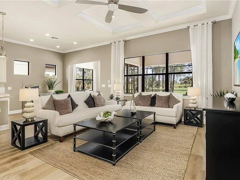 9248 Cormorant Dr — Photo 10
