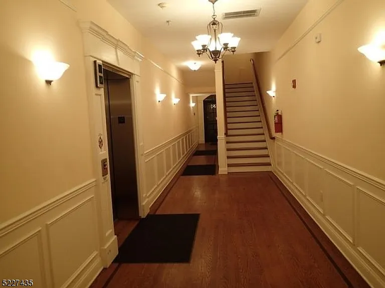 230 South Ave #2D — Photo 2