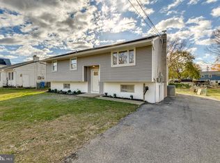 238 W Center St, Clayton, NJ 08312