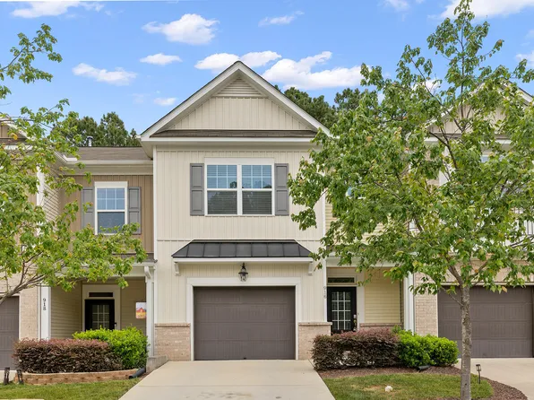 916 Saratoga Dr, Durham, NC 27704