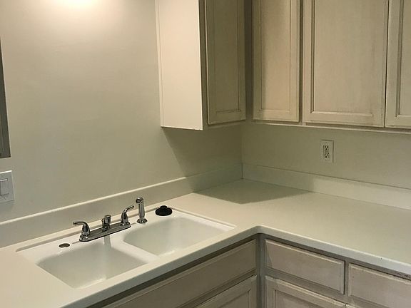 3rd image of 5357 La Jolla Blvd Unit 26