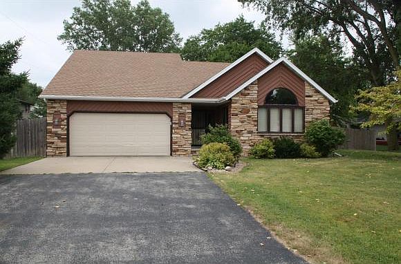 1st image of 1426 W Roselawn Dr