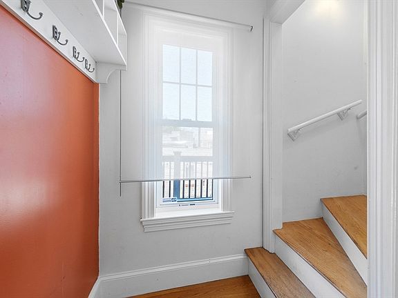 4th image of 5 Windom St #3