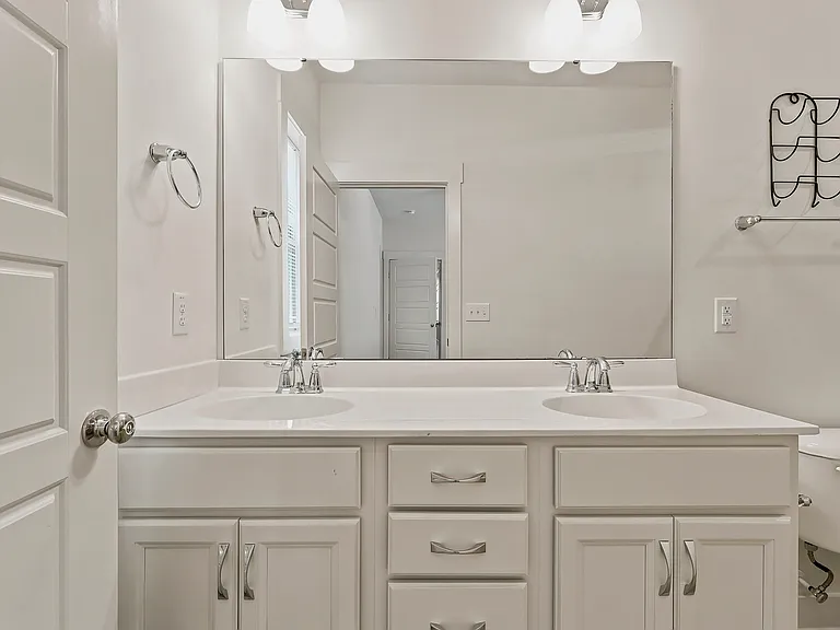6260 Taylor Rd — Photo 28