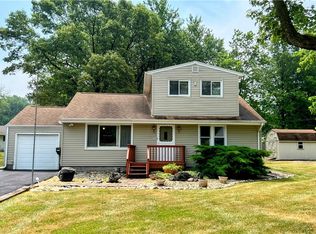 5571 W Lindale Dr, Decatur, IL 62522